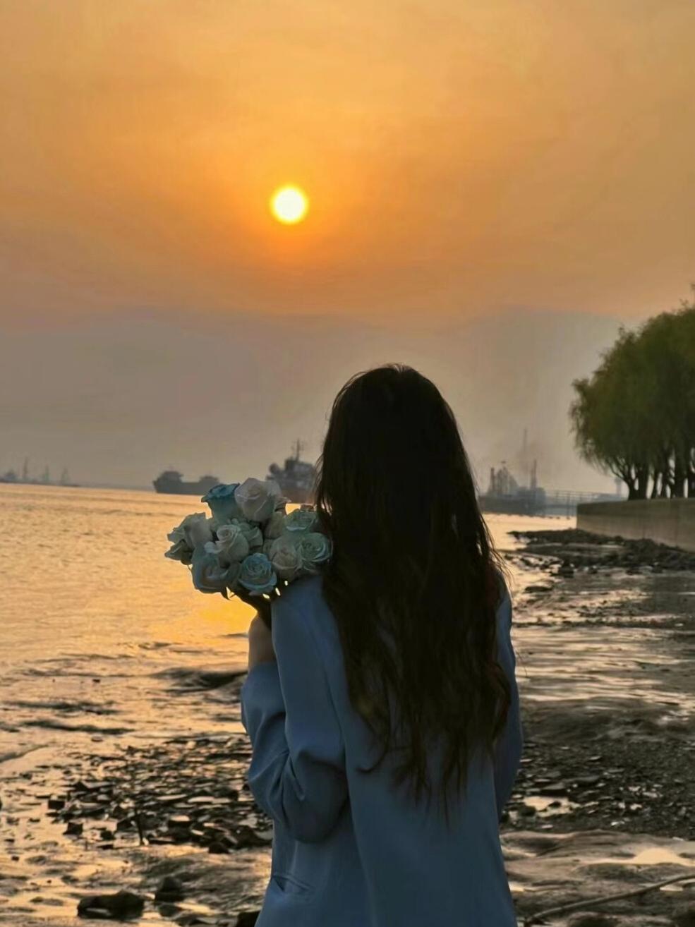 孝顺父母，就是在积攒人生的福气老话说“孝顺父母的人运气好”，这话真的藏着生