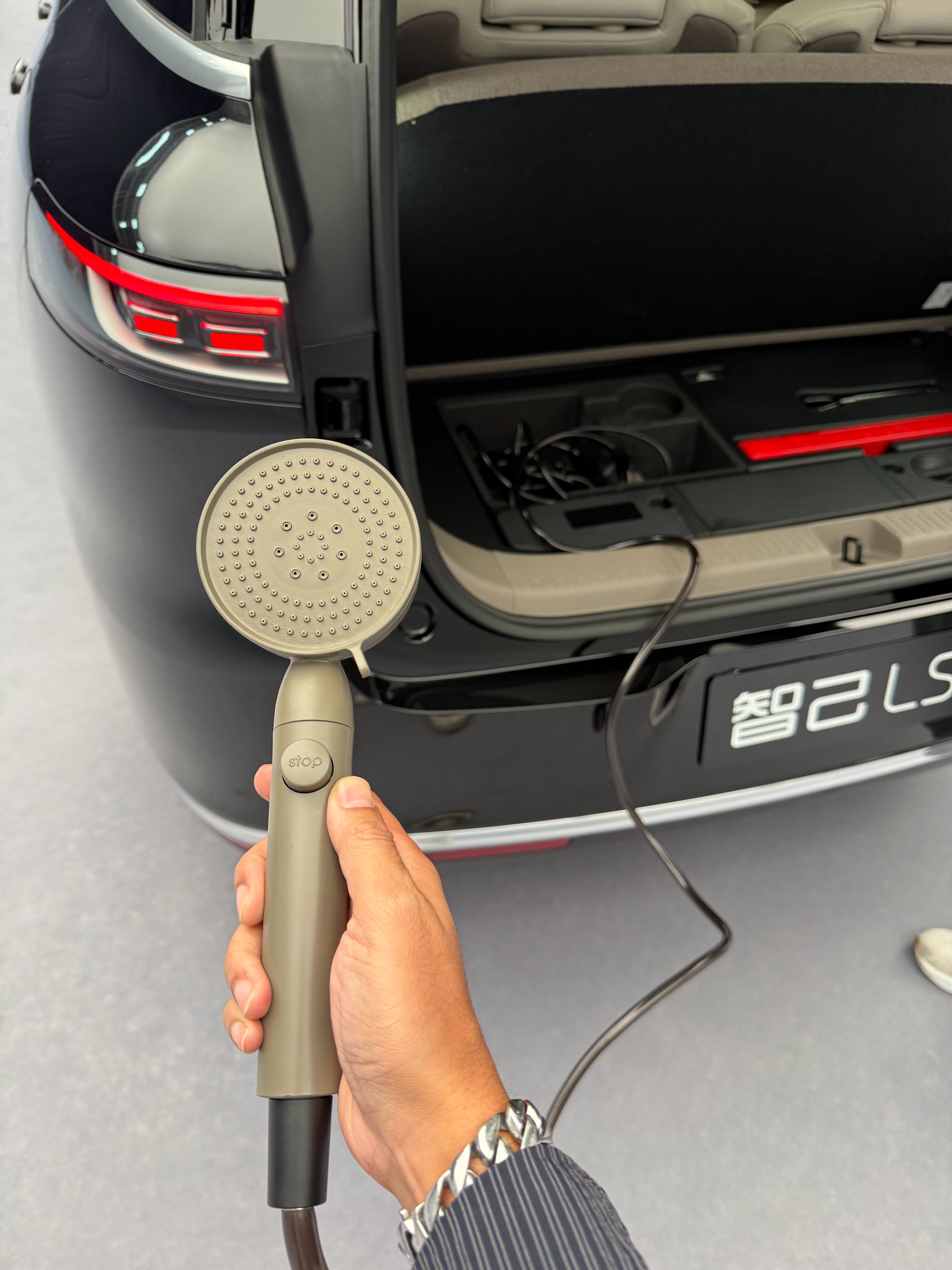 洗澡直播，有没得搞？​​​