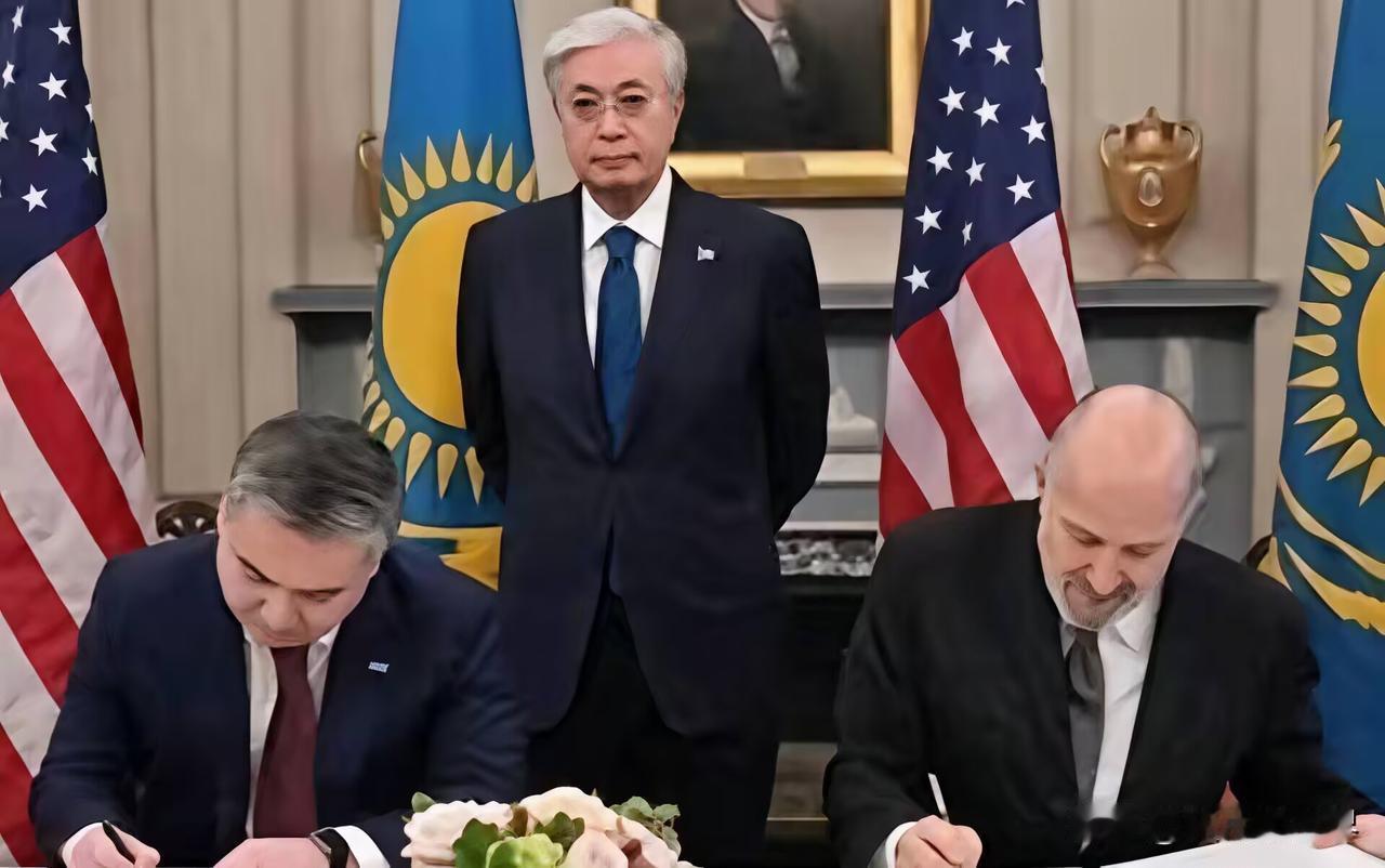 哈萨克斯坦2000万吨稀土转卖美日，中国出口新规一出，哈方措手不及“2000万