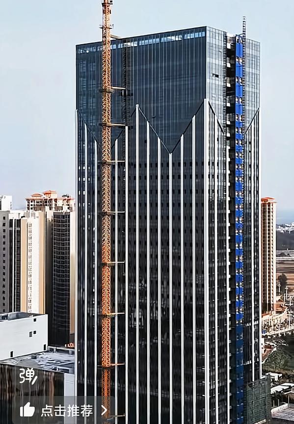 粤西县级第一高楼，高148米的湛江吴川建工大厦即将完工。一个城市如果有一栋150