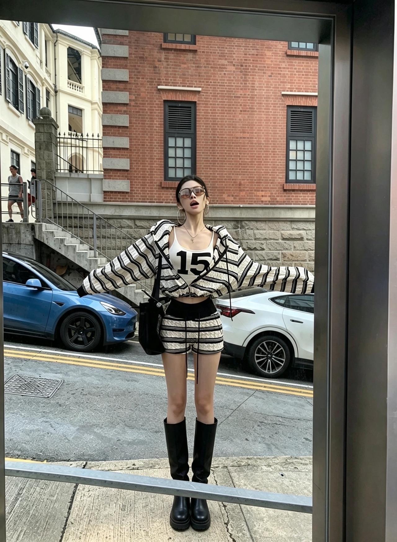 辣妹穿搭穿搭甜辣妹街拍ins风