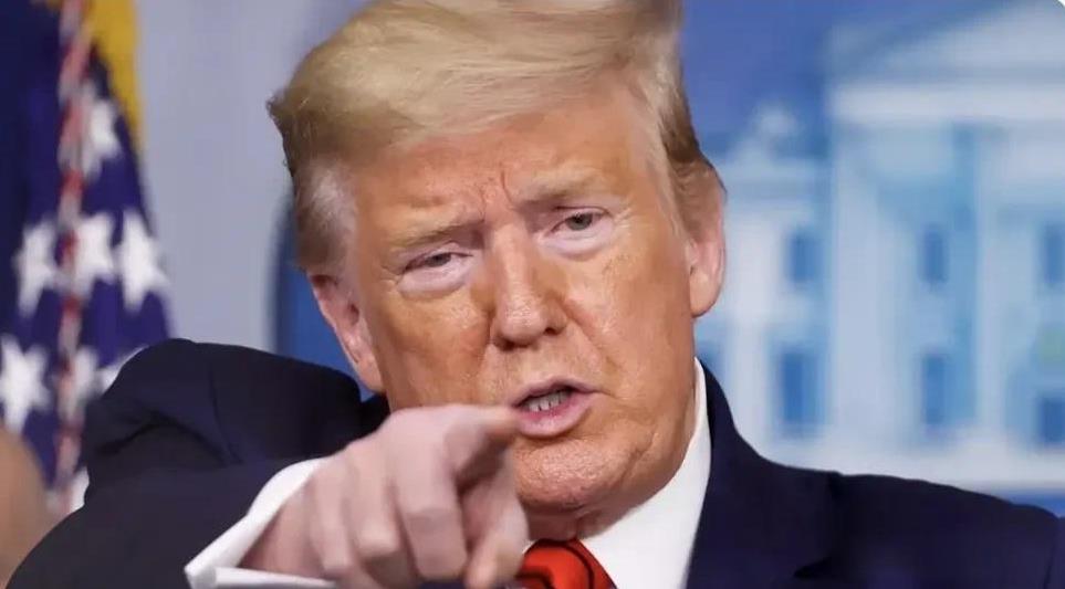 美向乌放言：要么签署所有协议，要什回国！难以想象，美国向乌克兰已经飞往美国的副