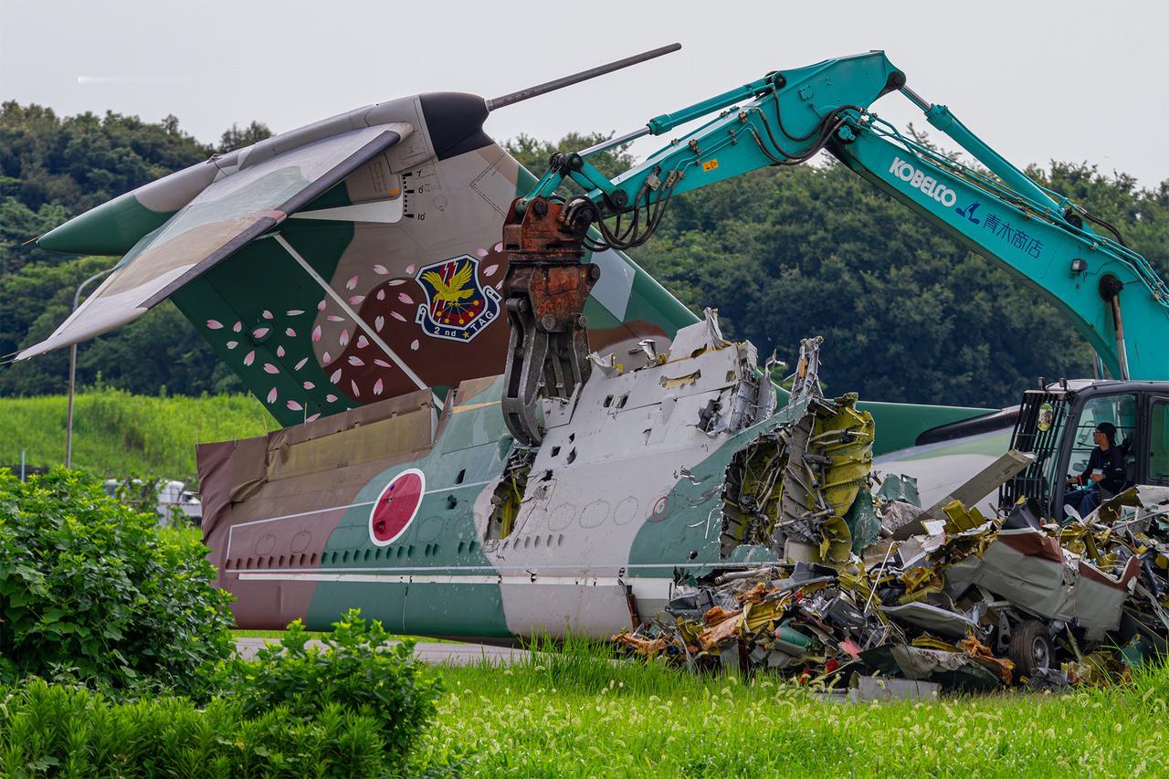 2026年7月27日，入间基地——C-1运输机002号机正式拆解在众多网友围观