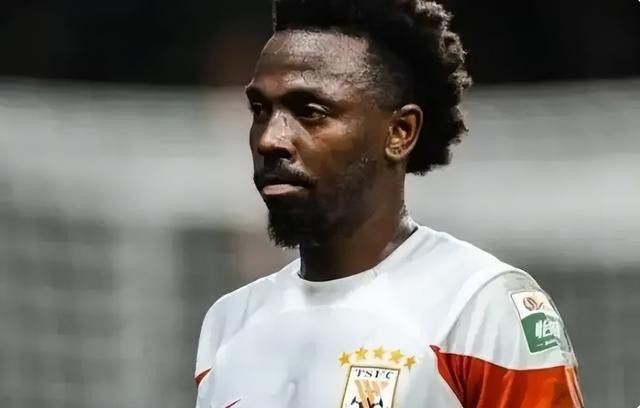 答案领表——巴西体育的年沉后卫雷内-帕旺