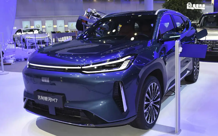 限时价10.98万起，吉利银河M7远航家产品解析，综合续航1730km外观方面
