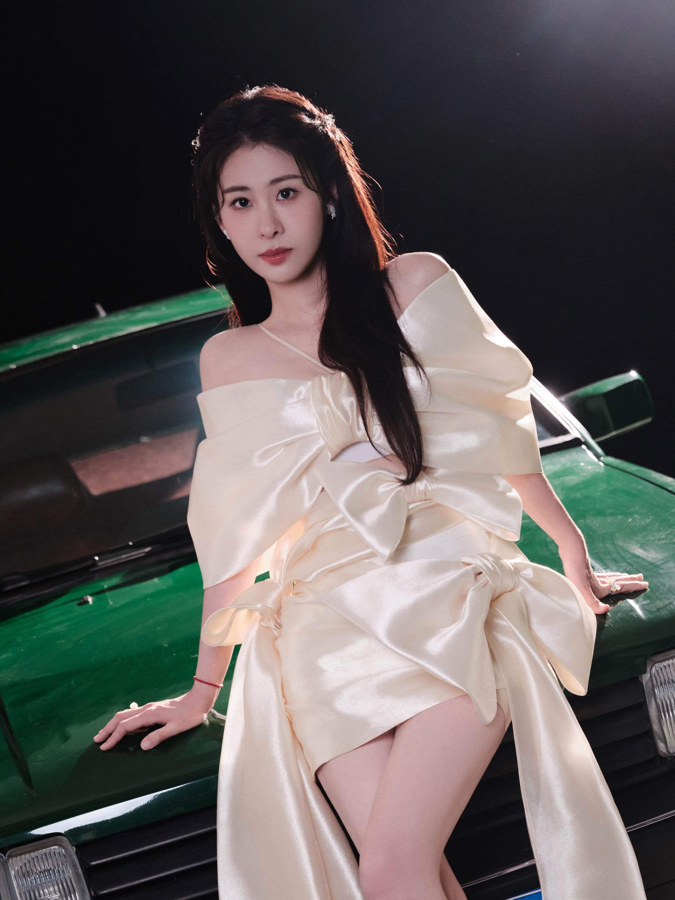 张碧晨在复制粘贴的时代，你是手写的诗