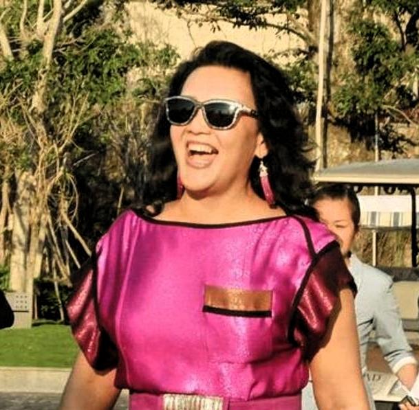 直播间里炸开了锅，有人问张兰，对得起大S吗，这话真刺耳，张兰直接怼了回去，她说我