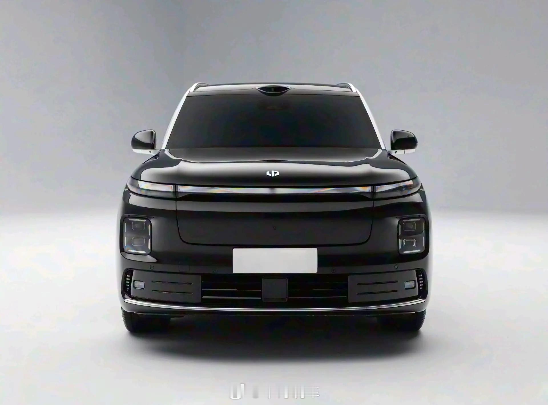 零跑D19长这样。纯电1000v，增程800v，1.5t双电机。三分之一价问界可