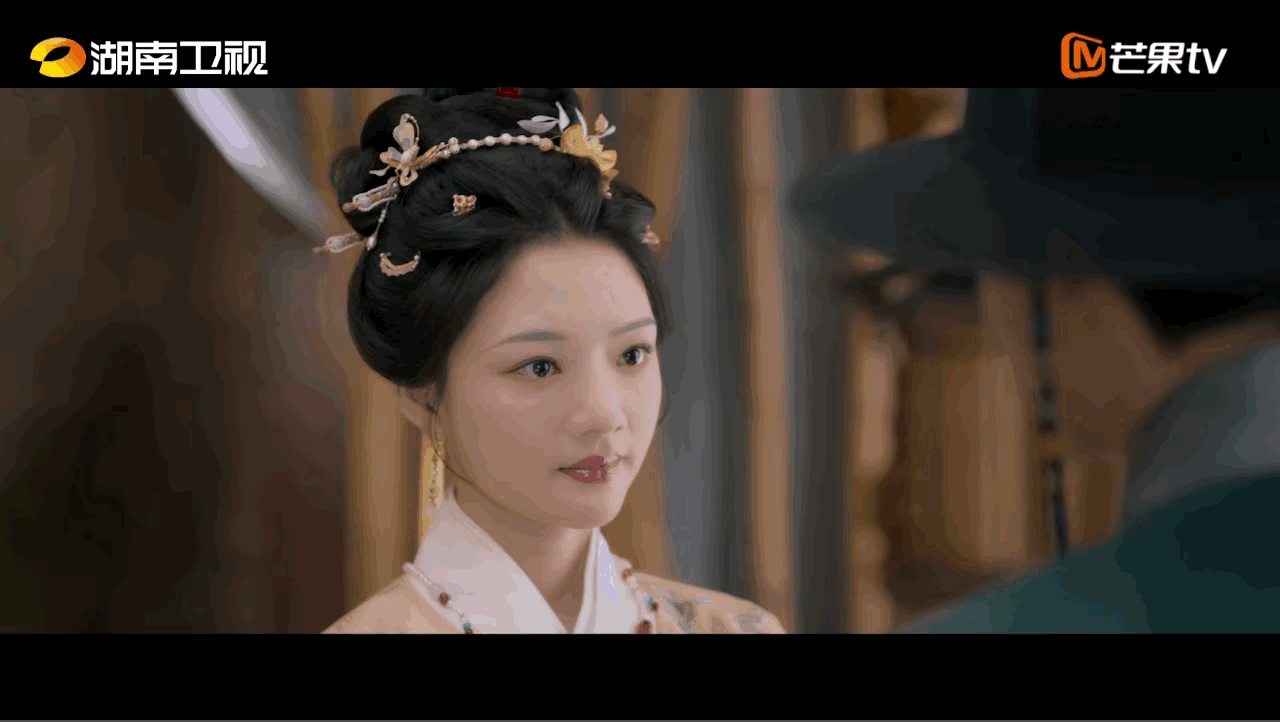吃瓜🍉🍉1.宋威龙和田曦薇即将合作奇幻剧《潮热雨季未解之谜》剧方确实接触了他