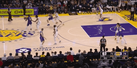 大乌龙！东契奇领到赛季第16次技犯，自动禁赛一场+损失27万美元北京时间3月