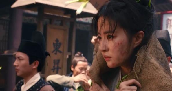 1388年蓝玉率15万王师北上破元，巡视俘虏时看见一个美人，色心大起，对亲卫说：
