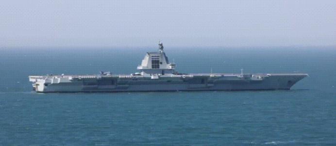 美国网友突然发现了一个非常尴尬的事实，中国的003航母福建舰都已经弹射舰载五代隐