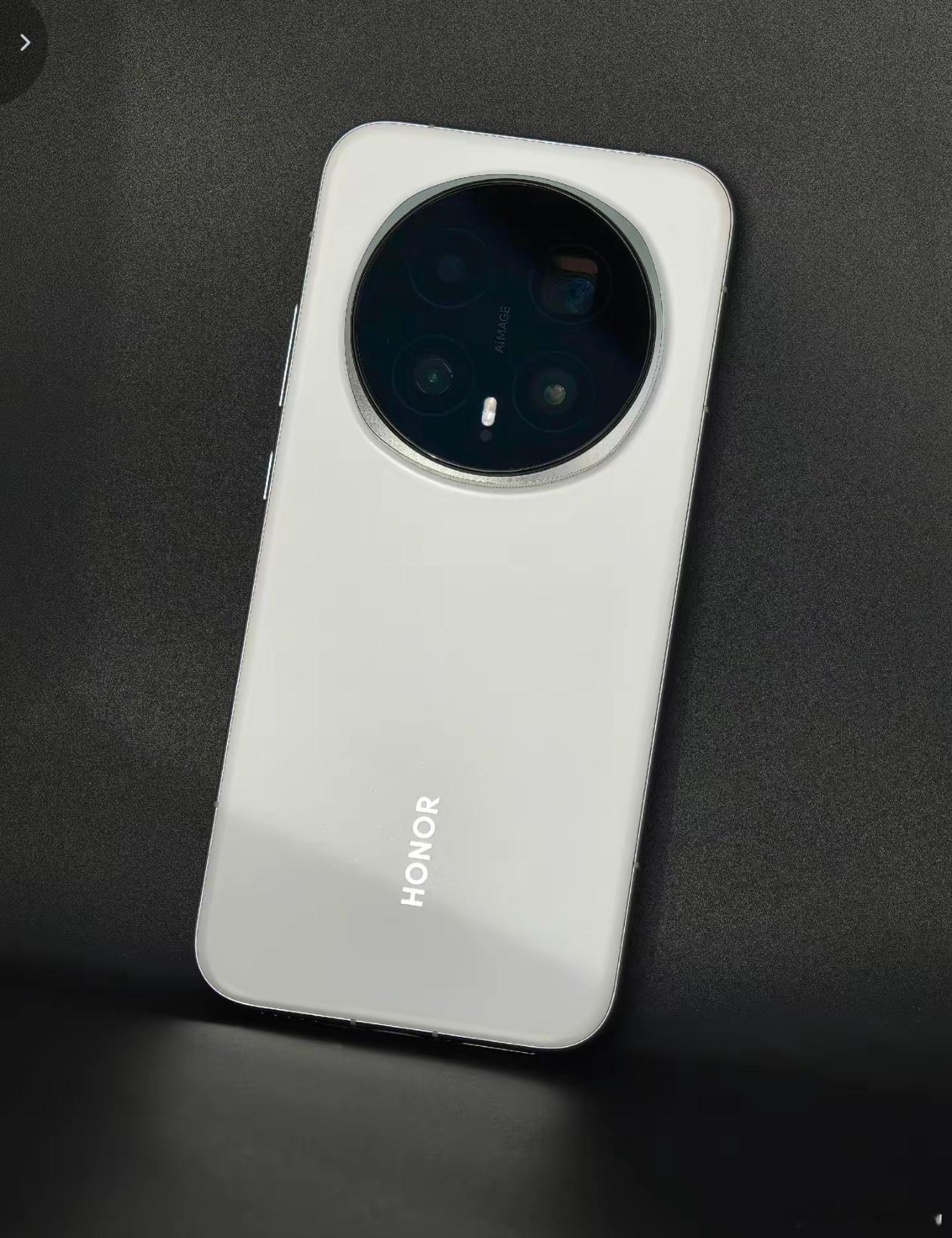 iPhone18标准版屏幕规格改用iPhone14Pro时代的M1