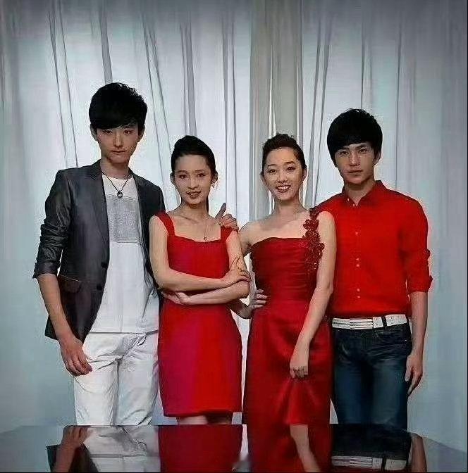 当年的这四个小孩现在已经火的不得了了