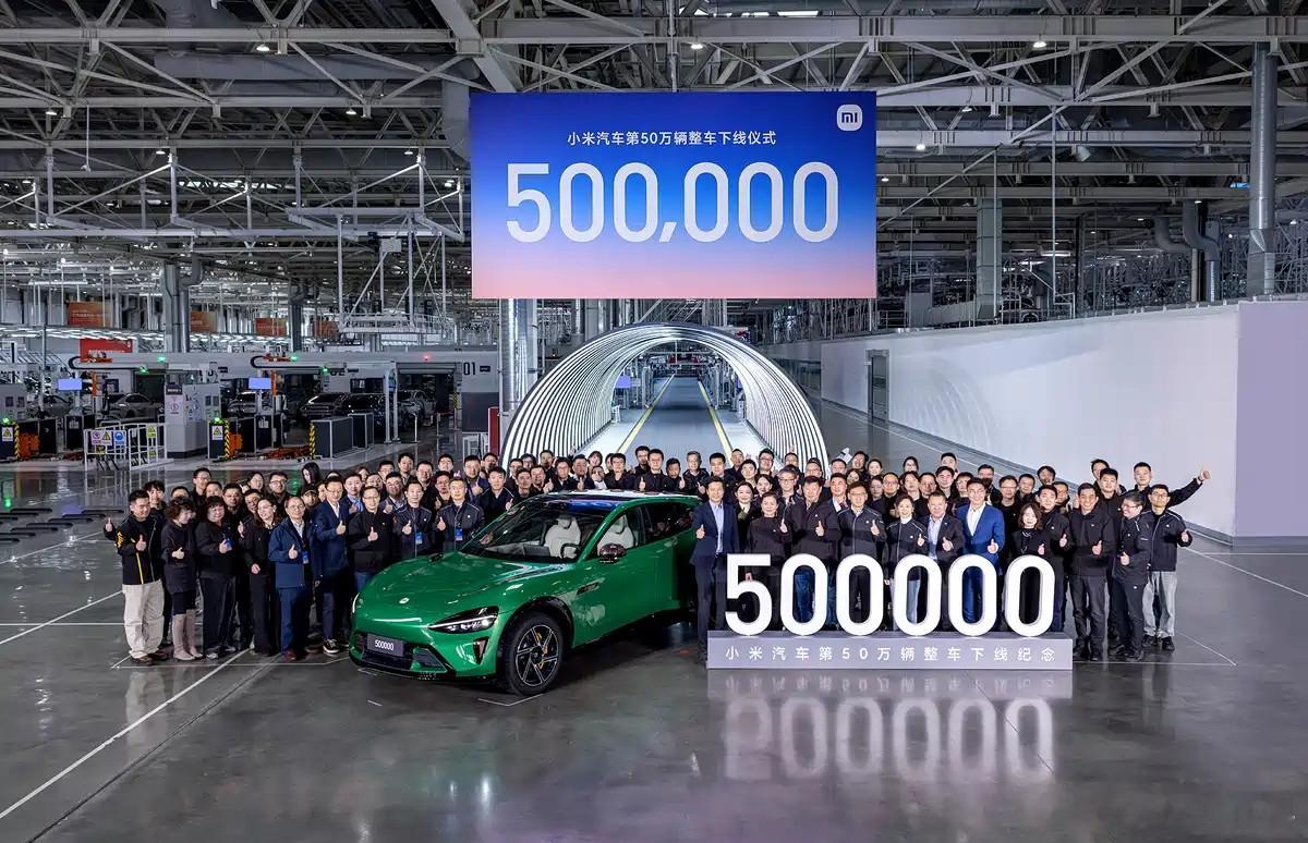 11月20日，，从0到50万辆，小米汽车仅用时602天（一年零7个月），刷新了