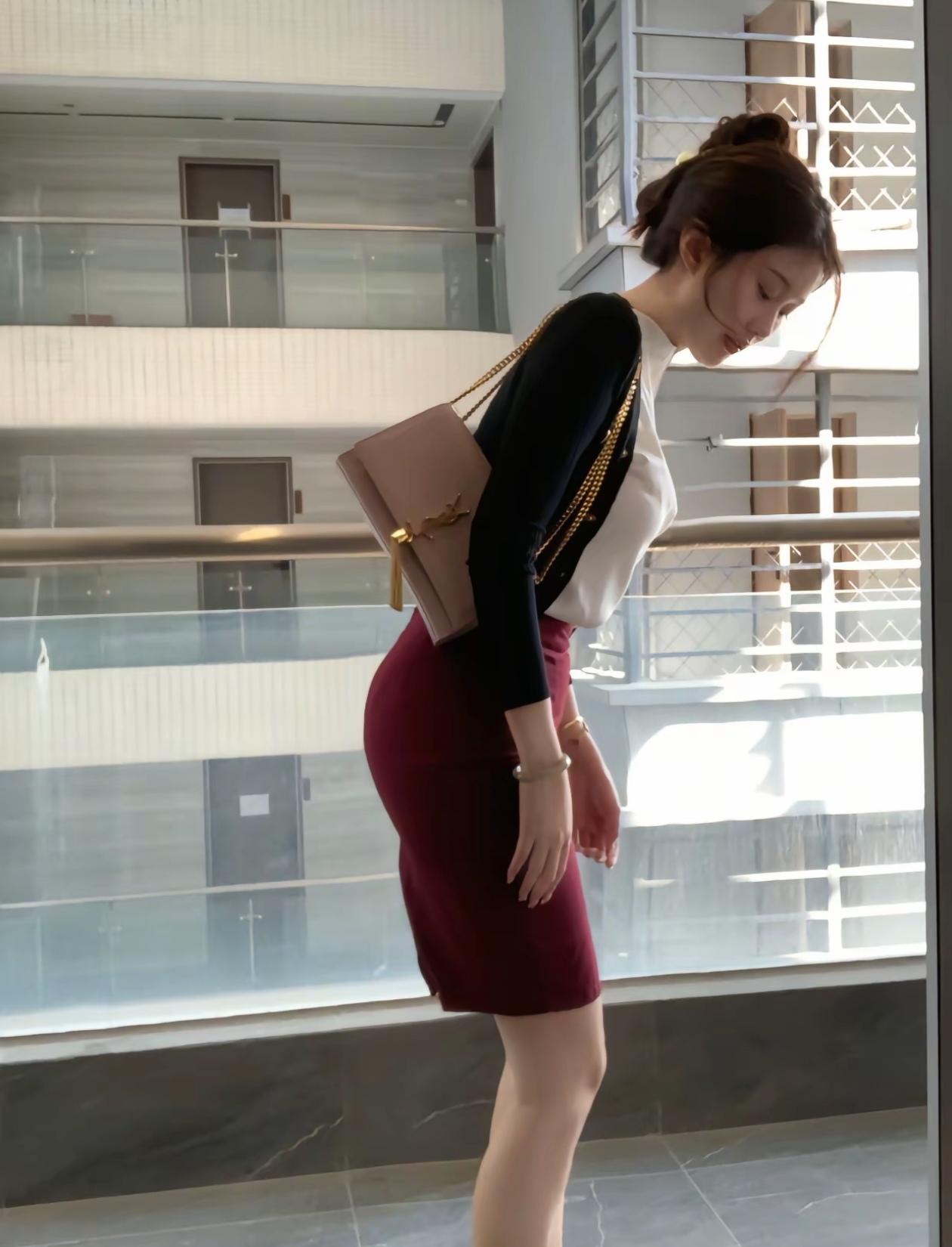 优雅气质穿搭，简约而不失时尚感。