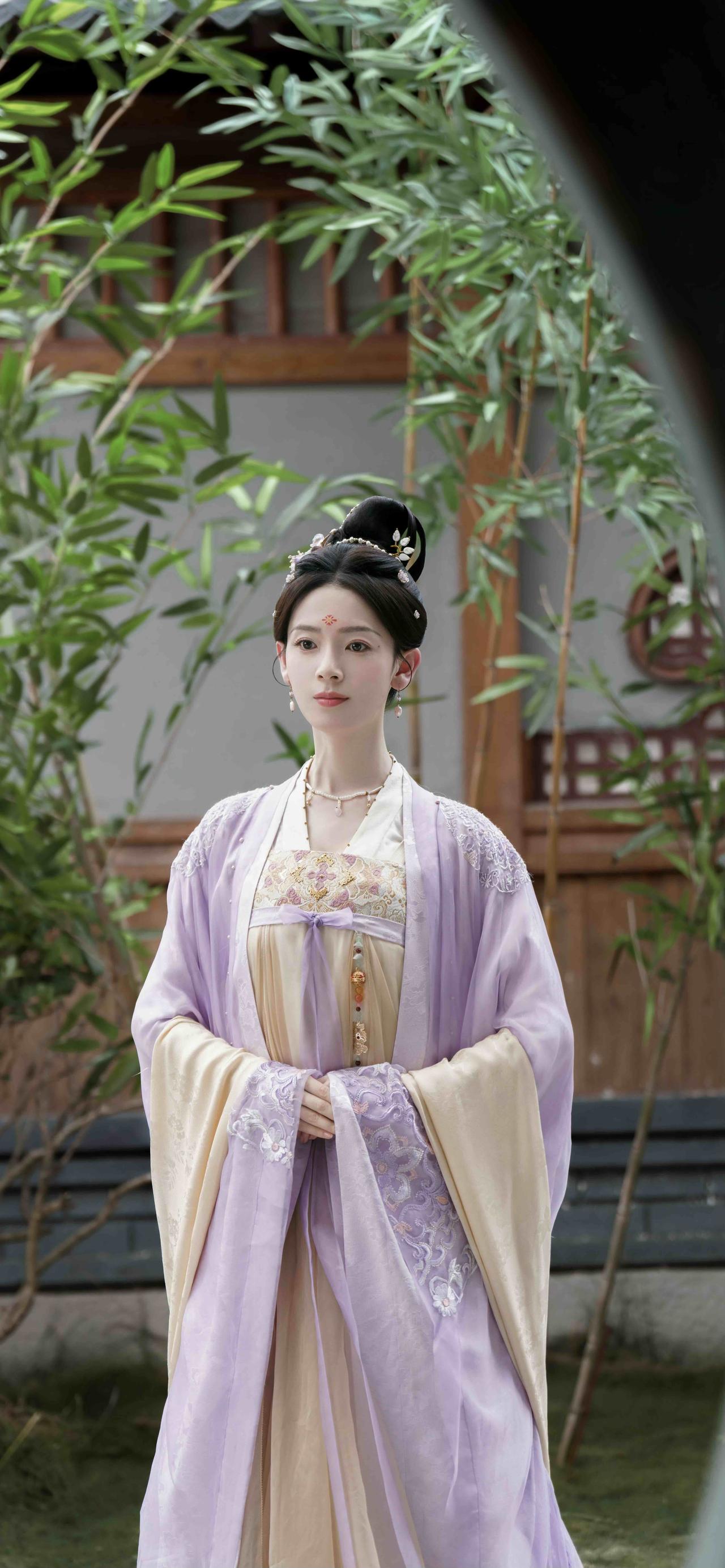 美女壁纸-第5790期-陈瑶