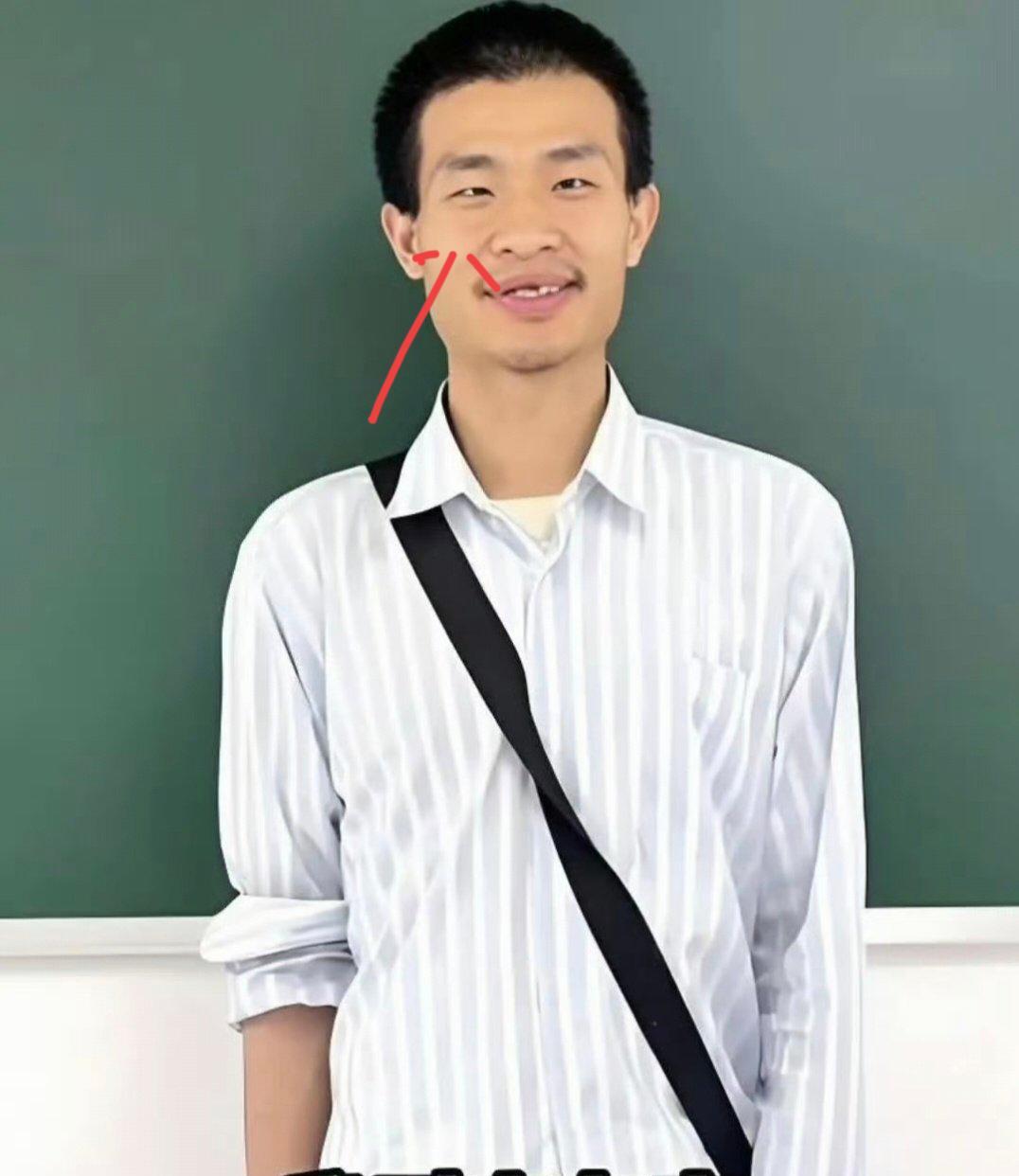我爸看到韦东奕的现在状态沉默了一会，说了一句我万万没想到的话韦东奕应该不会结