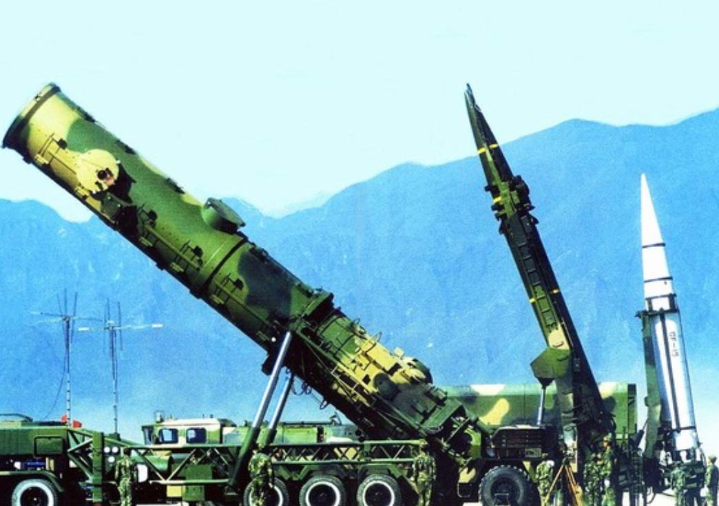 美国一帮战略专家终于说了句大实话：中国已经是比当年苏联更强大的超级大国，继续搞战