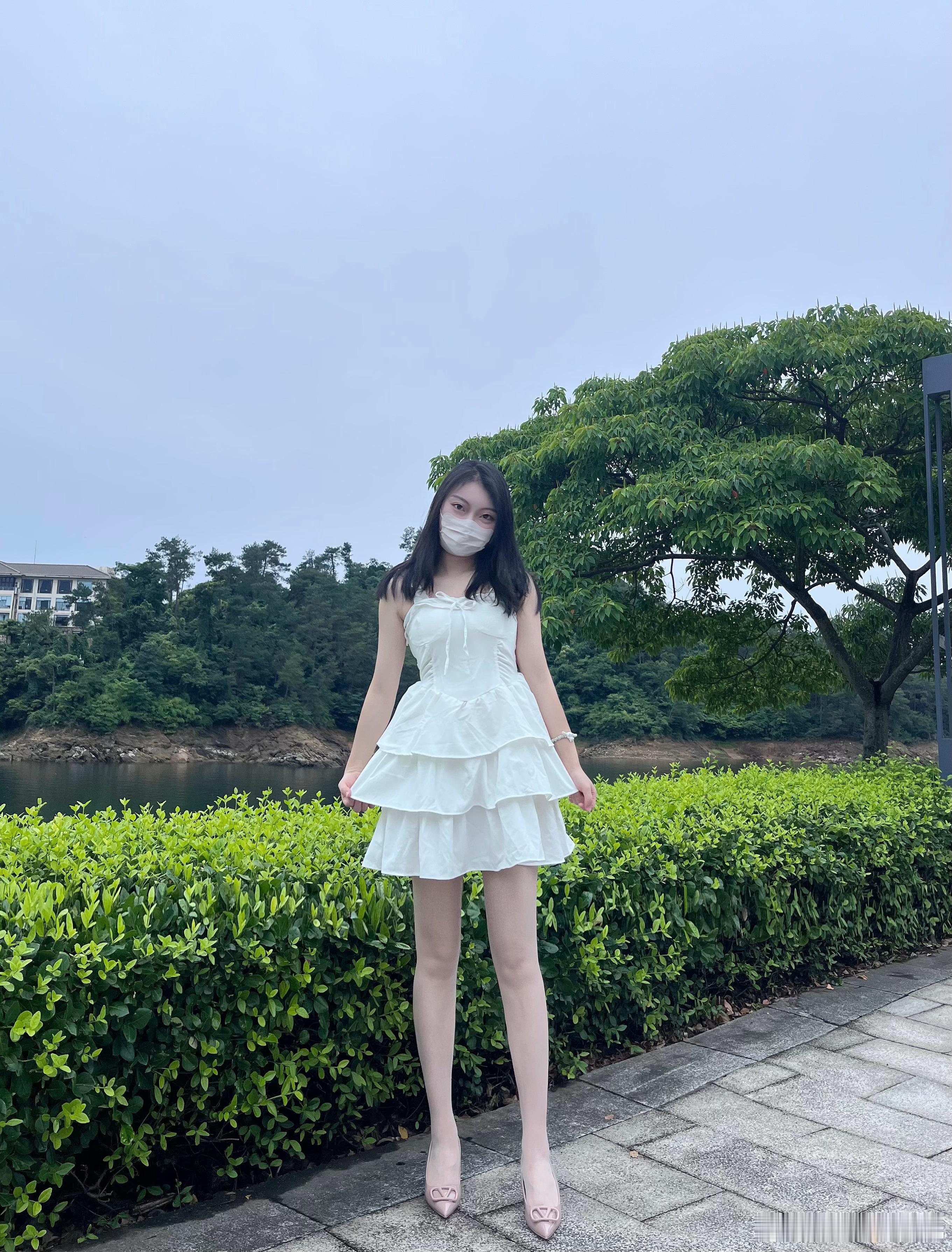 今天是甜妹吖~穿搭大长腿甜妹​​​