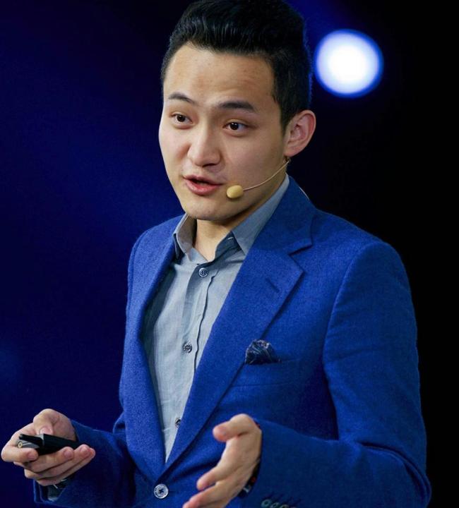 孙宇晨为什么长期没有回到内地，这件事真正麻烦的地方，其实不是“他人在香港”，而是