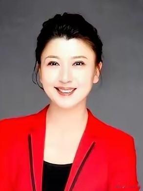 闫学晶将央视八套架到了风口浪尖上！央视八套继续开播闫学晶和她儿子林傲霏演的电