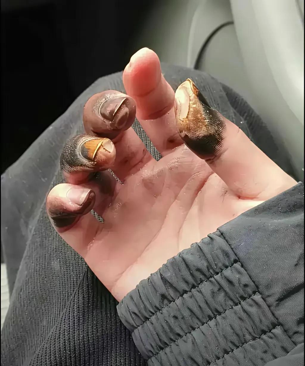 220v电不死250的电工。