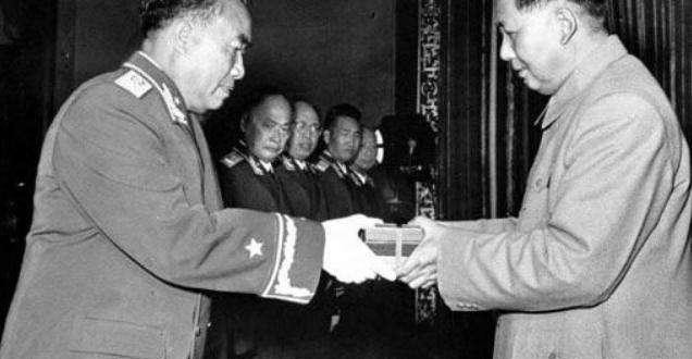 1957年，中央为南昌起义领导人排名，朱老总看后不满：我不能排第二！1957年