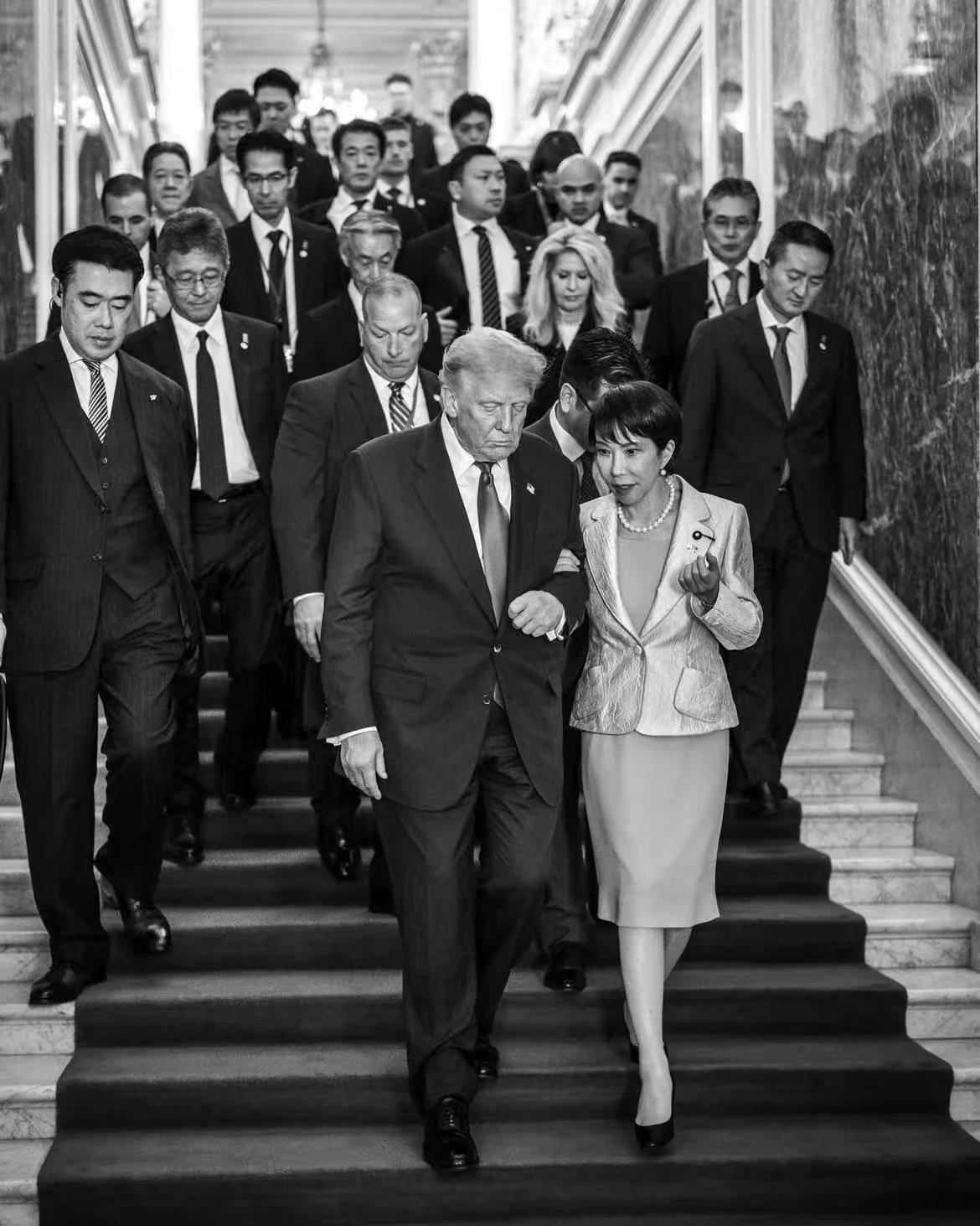 闻所未闻!高市早苗做法超出外界认识!日本被狠狠砍一刀,特朗普数钱数到手软,这次很