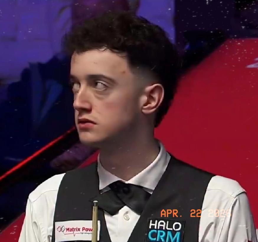 世锦赛首轮比赛新消息：韦克林3连鞭，比分带到8-5领先，进入中场休息，距离获胜