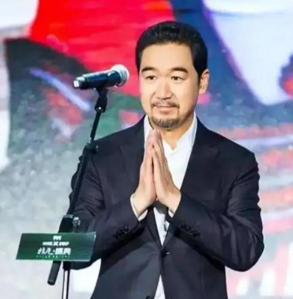 明星对赌有多狠？张国立白天拍戏晚上赶综艺，5年从“纪晓岚”变“还债老人”