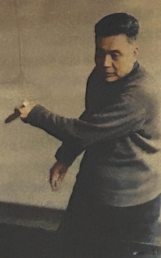 1969年，中国工程物理研究院从青海迁至四川梓潼（今属绵阳市），邓稼先在此工作至