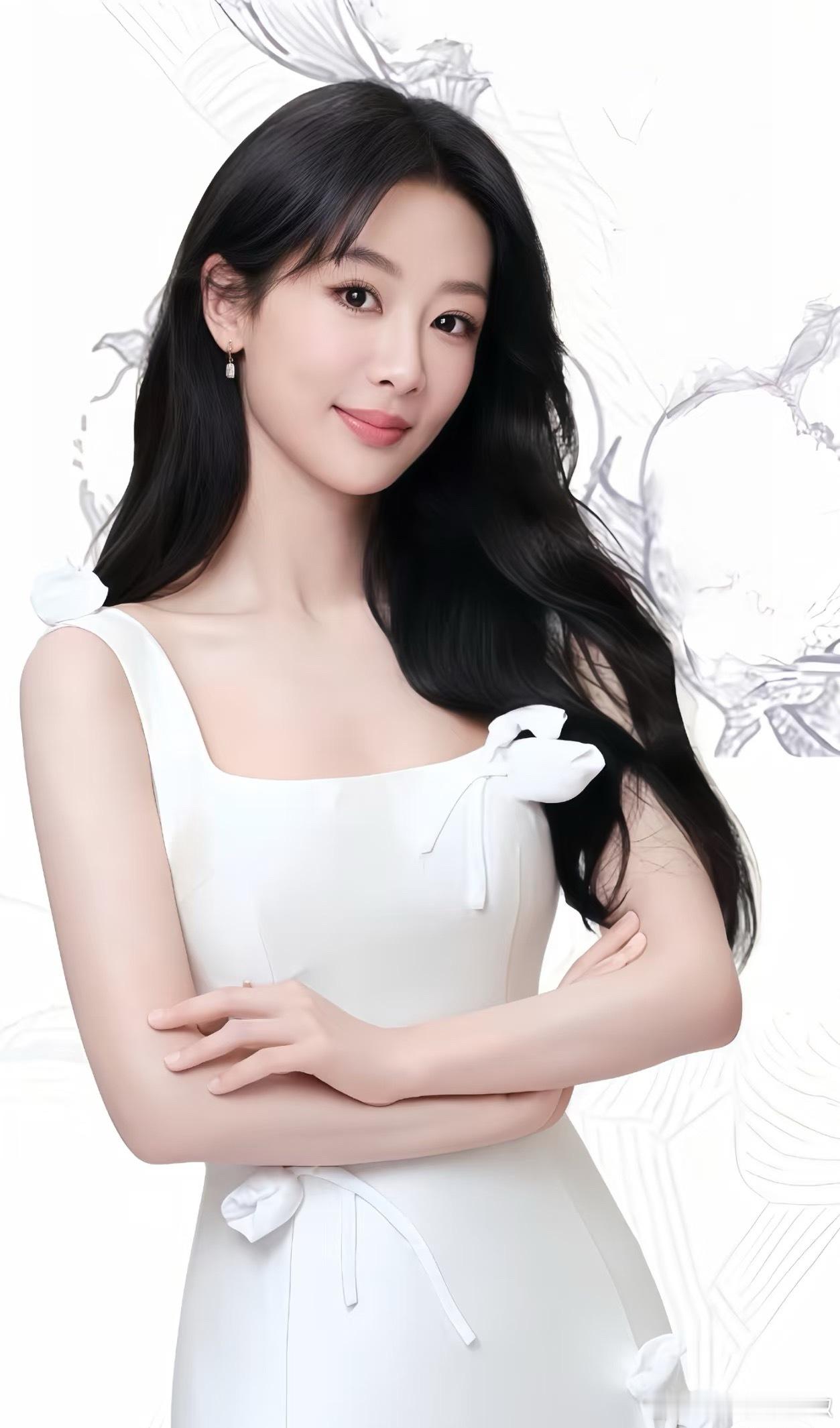 杨紫最新物料，呀呀呀这腰….真的好瘦我的天​​​