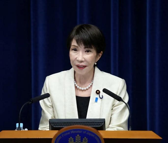 本届G7峰会最荒唐的闹剧，被日本首相高市早苗一手包办。本届法国G7峰会期间，