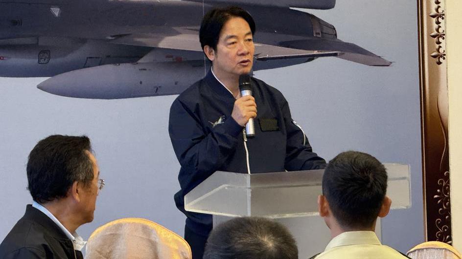 赖清德“十讲”谈岛内防务，赵少康喊话绿官员和“黑熊”，“儿子都回来与台共存亡”，