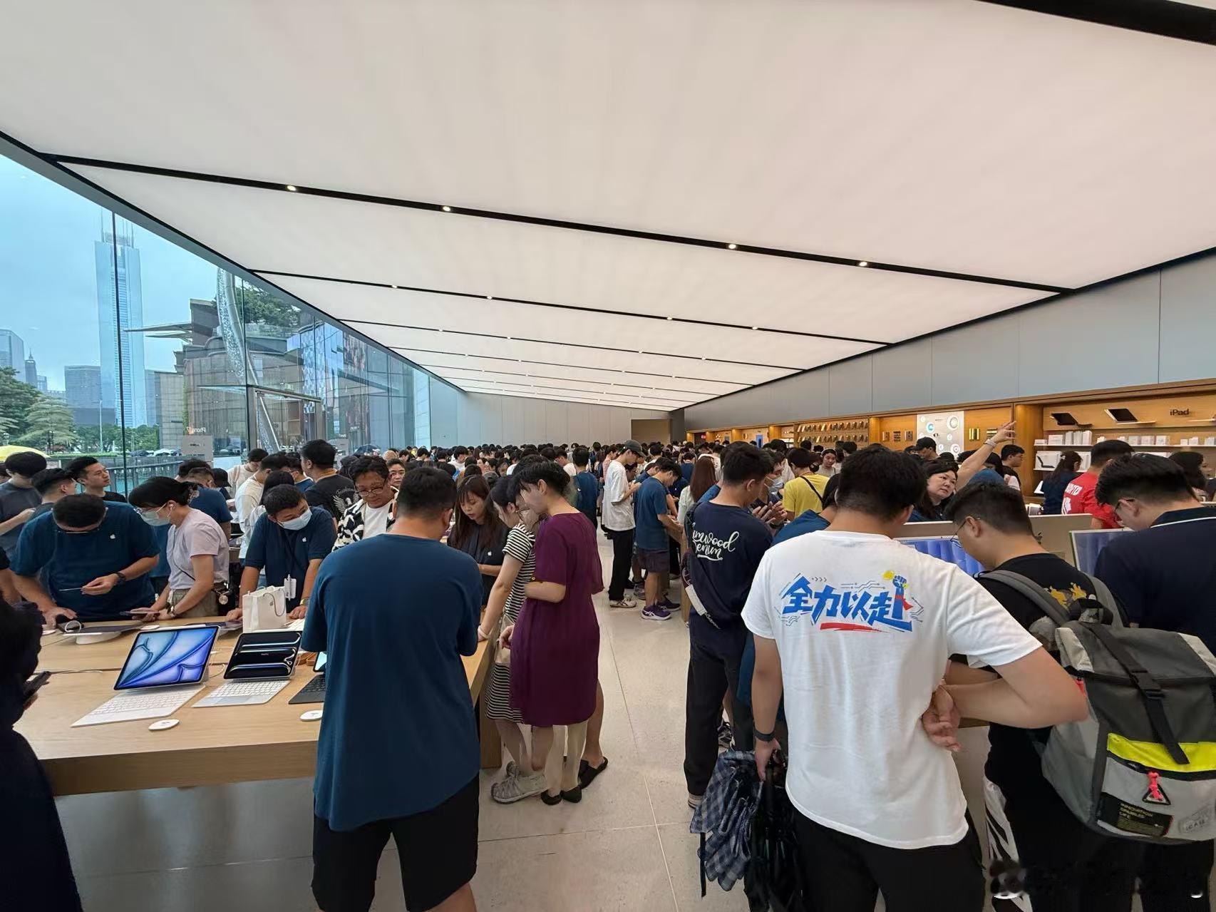 iPhone17会成为钉子户吗今年的国行iPhone17系列应该不会有太多溢价