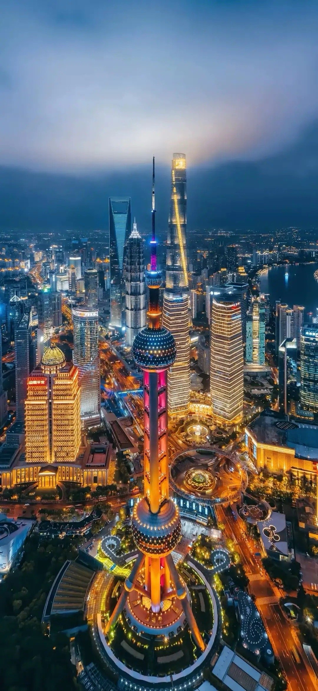 一位投资专家说：普通人唯一可靠的投资方式就是购买实物黄金。不要买纸上黄金，黄金基