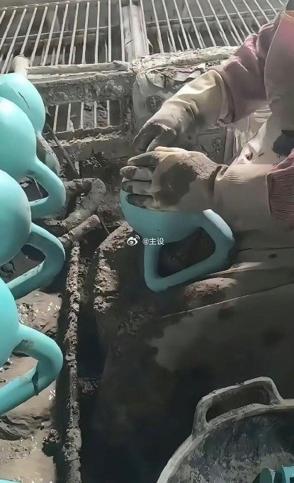 不是，这玩意居然是水泥填灌的？白瞎我看了十几年电视！！！