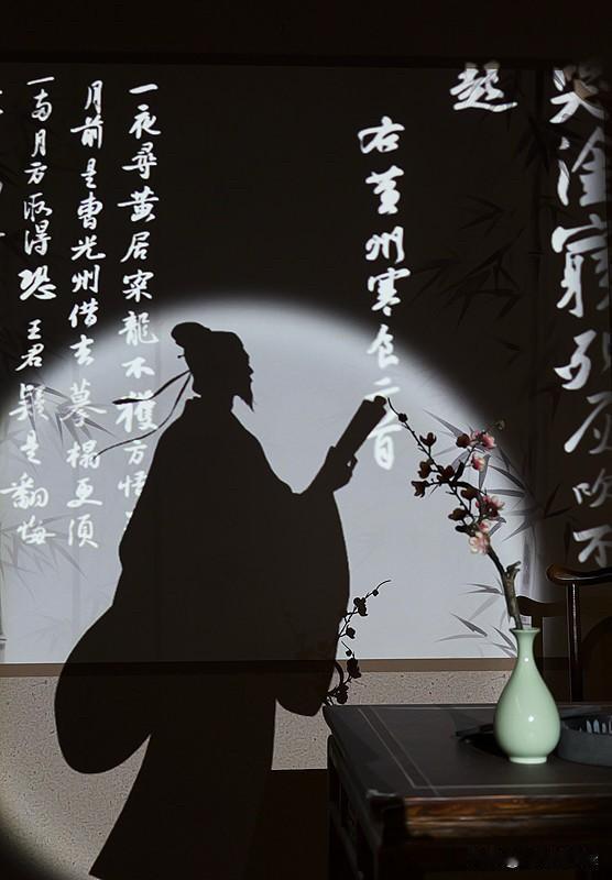 《资治通鉴》：人这辈子最危险的两个敌人，是自己的嘴和身边的熟人先讲个真事