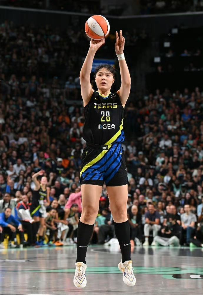 中国女篮李月汝有一项纪录还未被破！而且这个纪录已经过去十年了，即李月汝在20