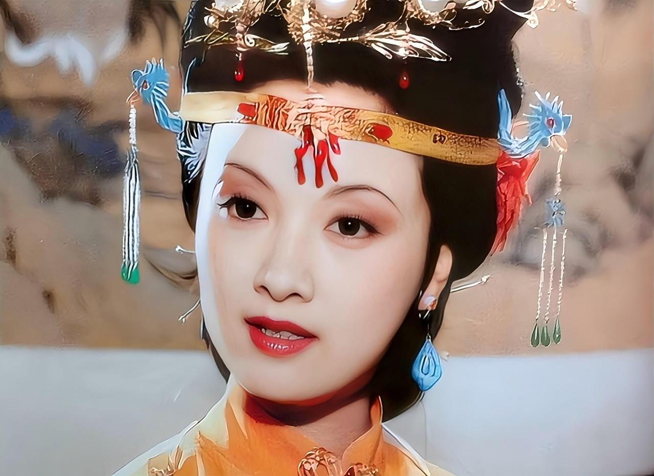 你对《红楼梦》里哪个人物影像比较深刻？我对王熙凤的印象，远超《红