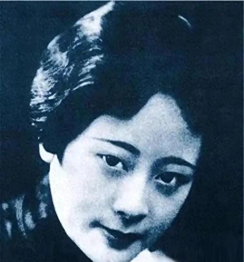 宋子文的夫人张乐怡到底有多美？珠圆玉润气质出众，实在让人赞叹不已！1921年春