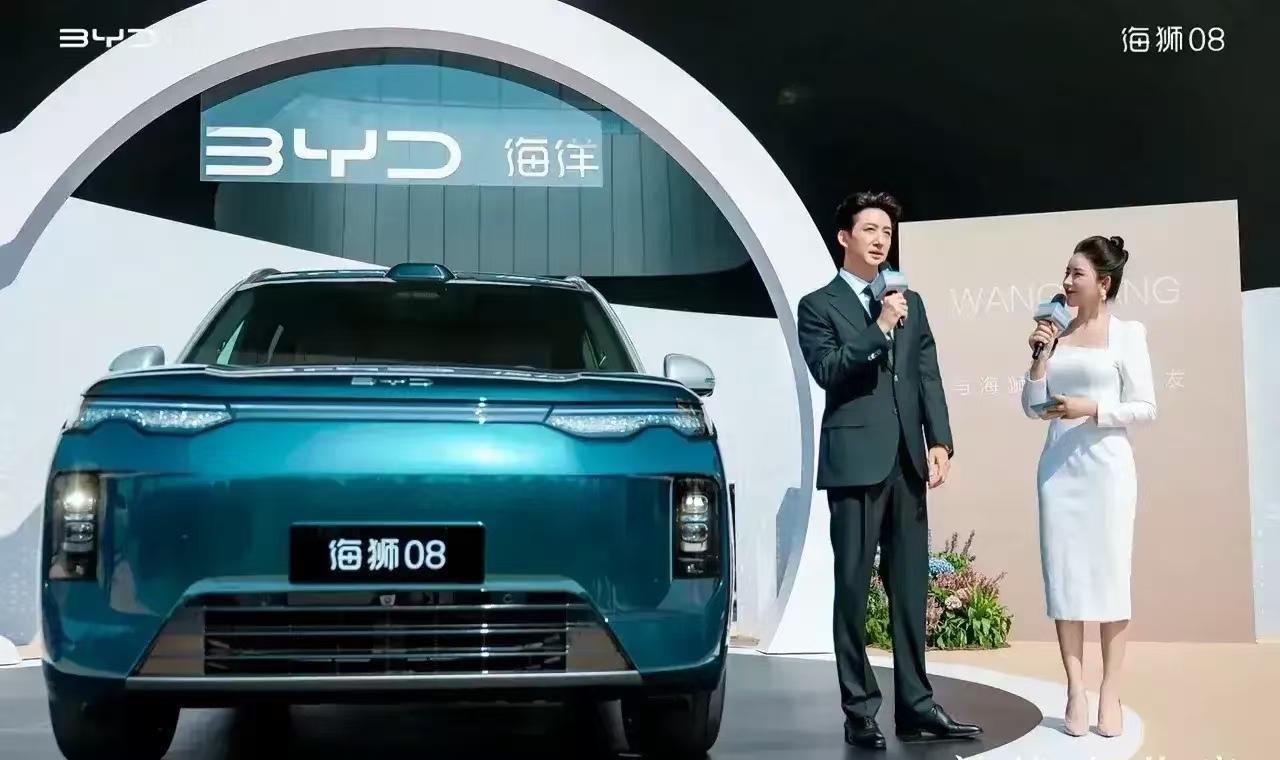 伤害性不大，侮辱性极强！当14.1亿国人以为理想汽车、华为、蔚来汽车、吉利汽车已将高端新能源SUV市