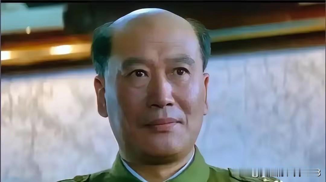 网上总有些人拿林彪或粟裕跟白崇禧对比军事才能，还无知的得出白崇禧更厉害些。真是可