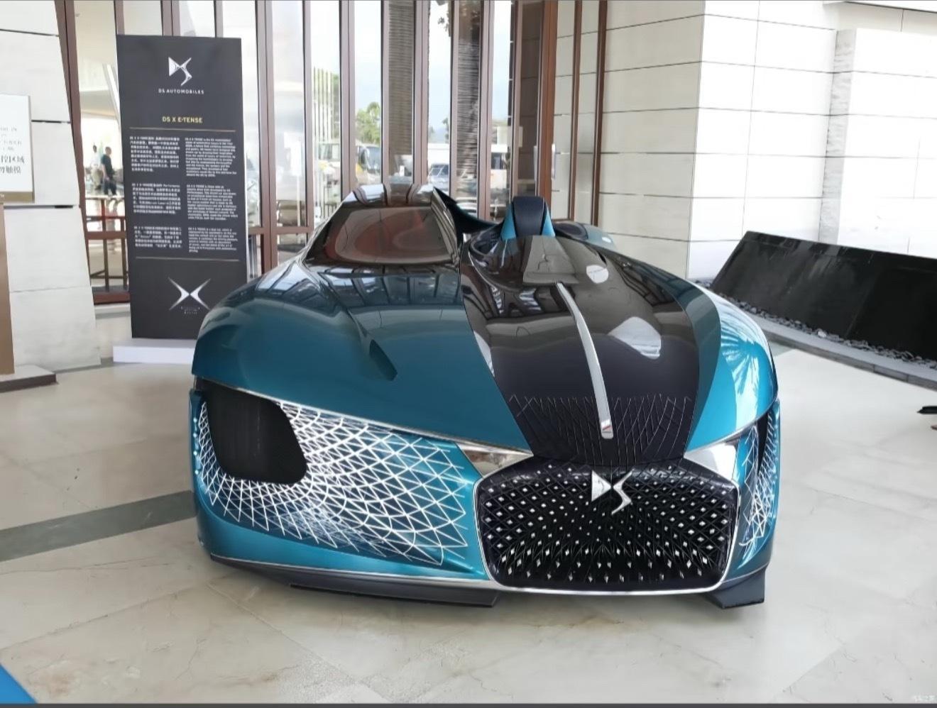 Ds真是全世界最有性格的车，没有之一[爱心][爱心]​​​