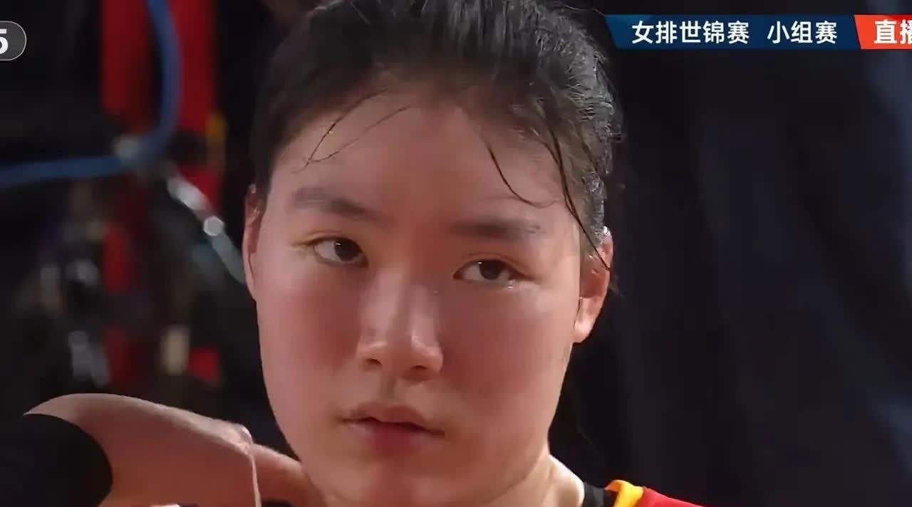 这个小姑娘这一个多月，化了多大的精力啊！老二传新配副攻都不是很简单的事儿