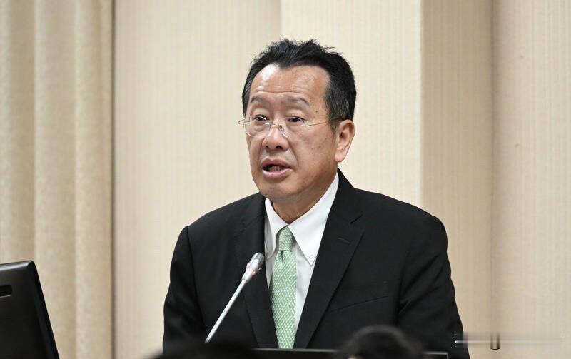 顾立雄：8亿海马士首期款来得及付！未收到美方改变第二批军购通知海马士多管火箭