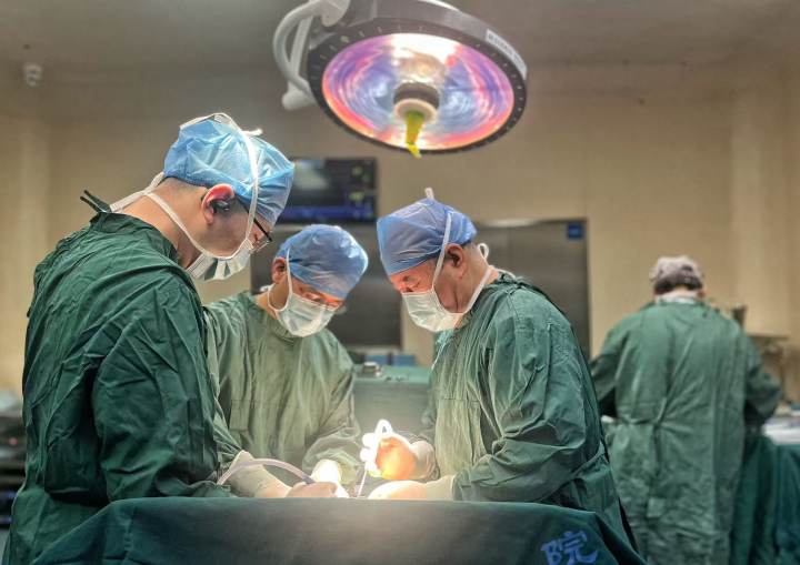 别把阑尾炎当“小毛病”! 浙大二院新开设阑尾专科门诊, 20至40岁中青年患者最多