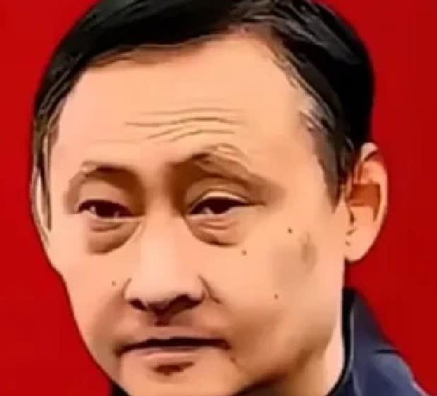张本智和赢球蹦上裁判桌，嗓子喊劈了，全场骂他丢人？你看到的是发疯，我