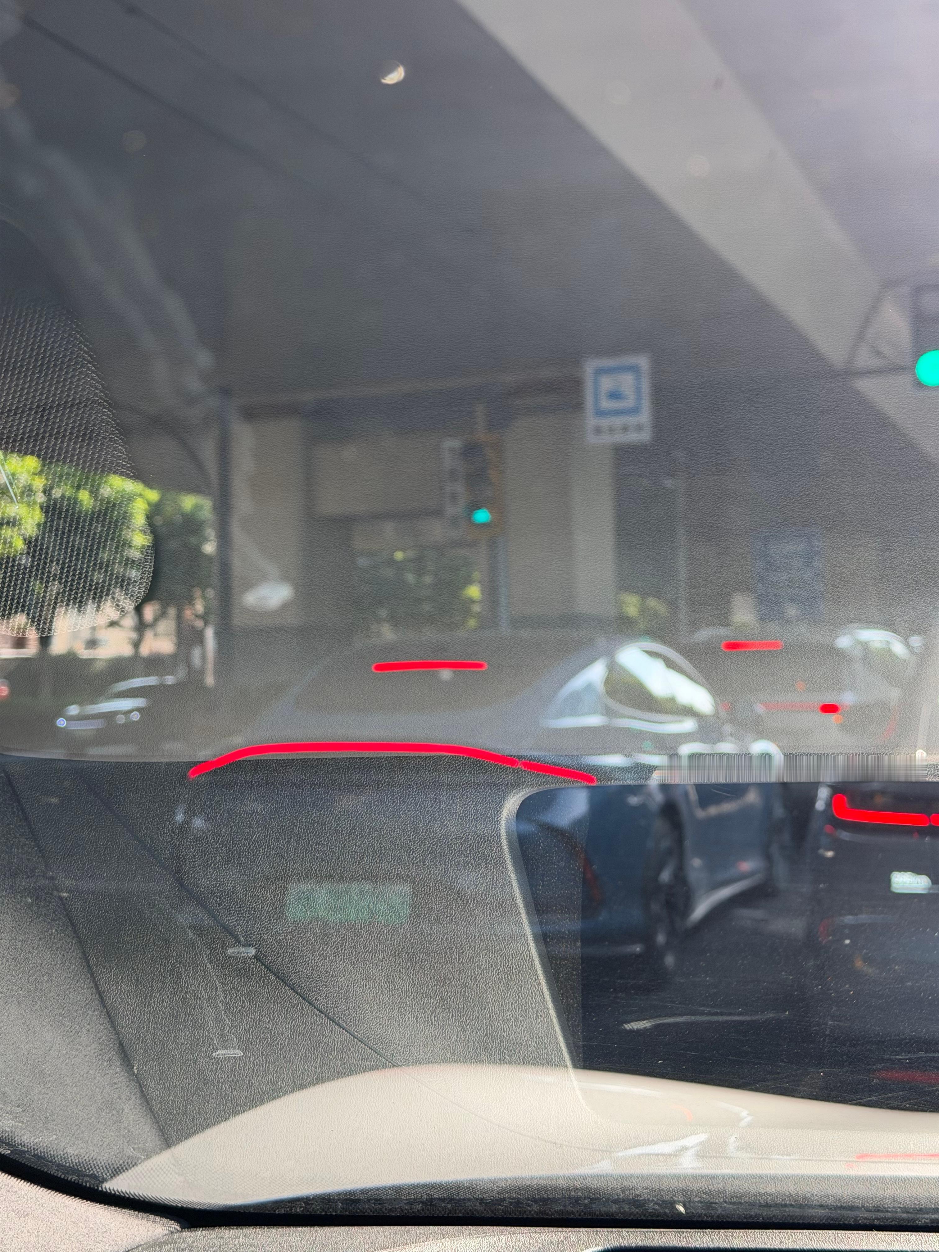 上海的智己可以说是烂大街​​​